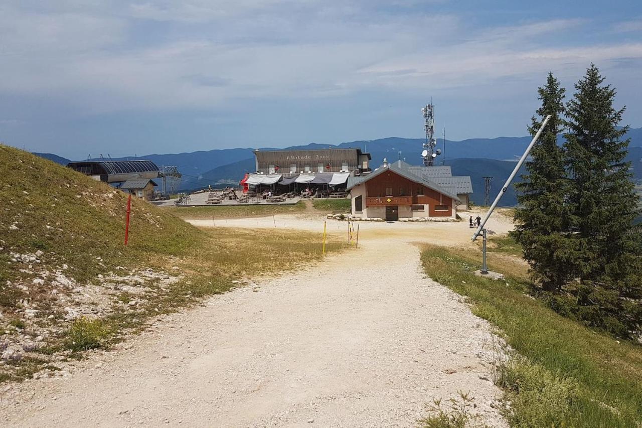 STUDIO CHALEUREUX aux pieds des pistes de ski des Glovettes Villard-de-Lans Extérieur photo